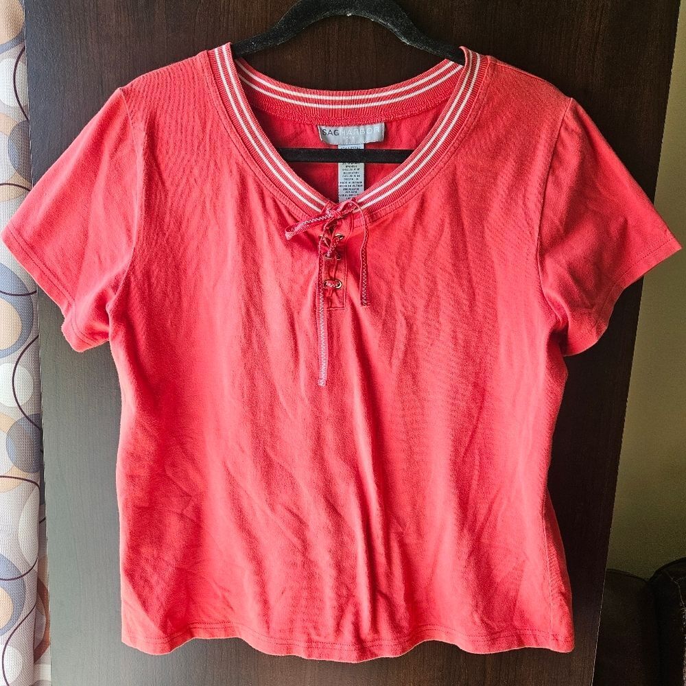 Sag Harbor Vibrant Red Short Sleeve Tee With Lace Up Top Size Large